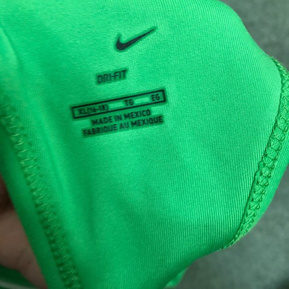 NIKE: Good Condition Sports Bra - Picture 4 of 7